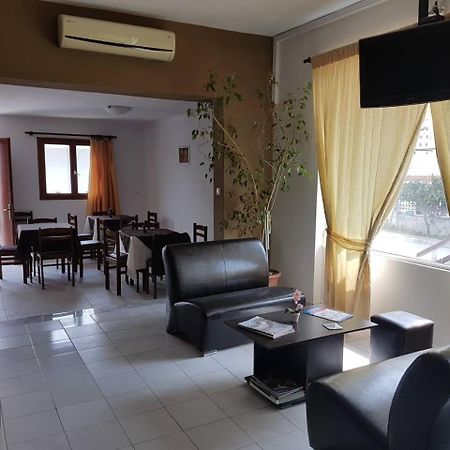Hotel Paralia Nea Karvali Eksteriør bilde