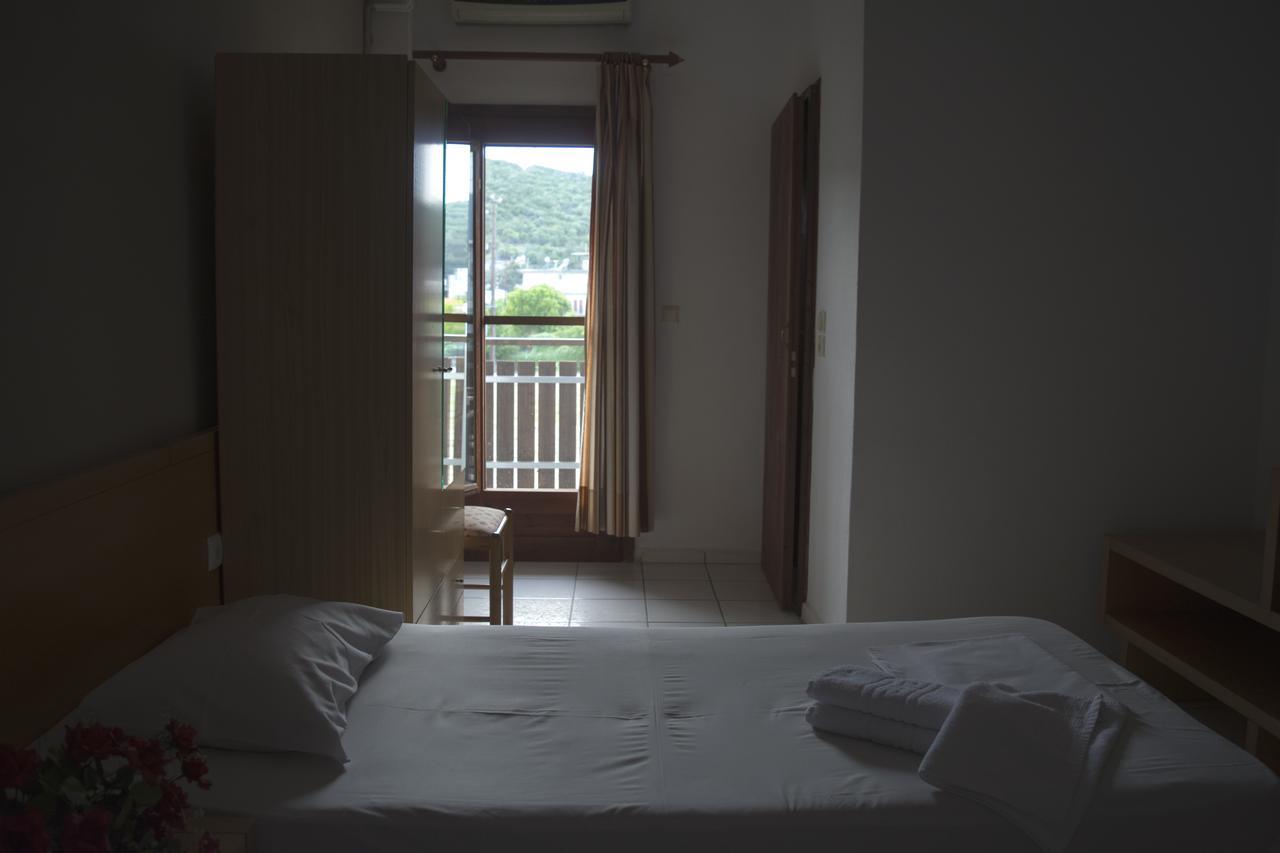 Hotel Paralia Nea Karvali Eksteriør bilde