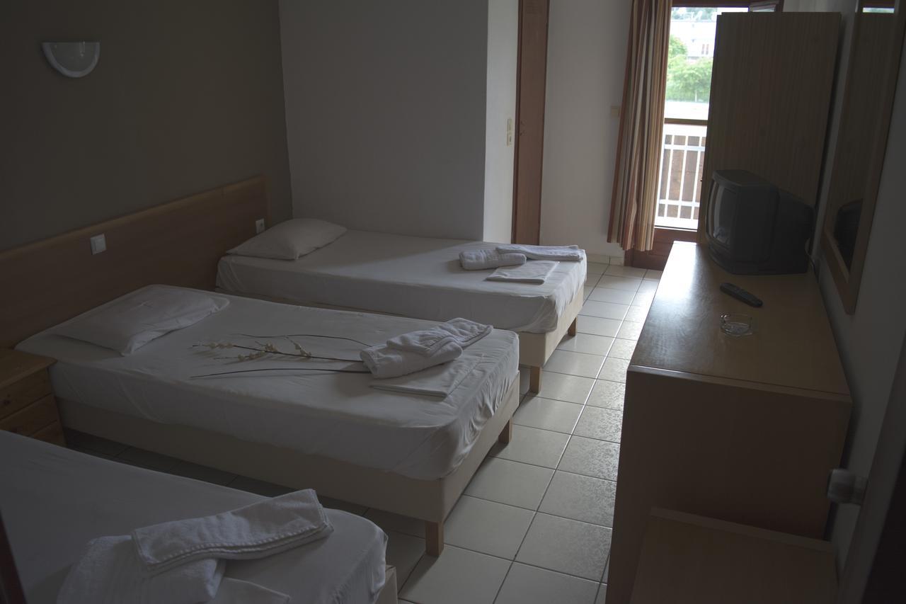 Hotel Paralia Nea Karvali Eksteriør bilde