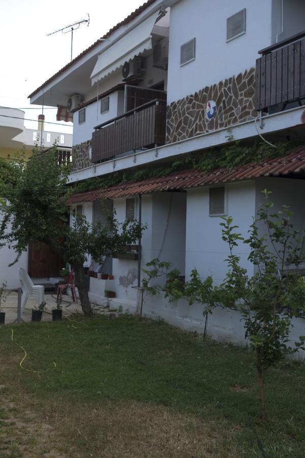 Hotel Paralia Nea Karvali Eksteriør bilde