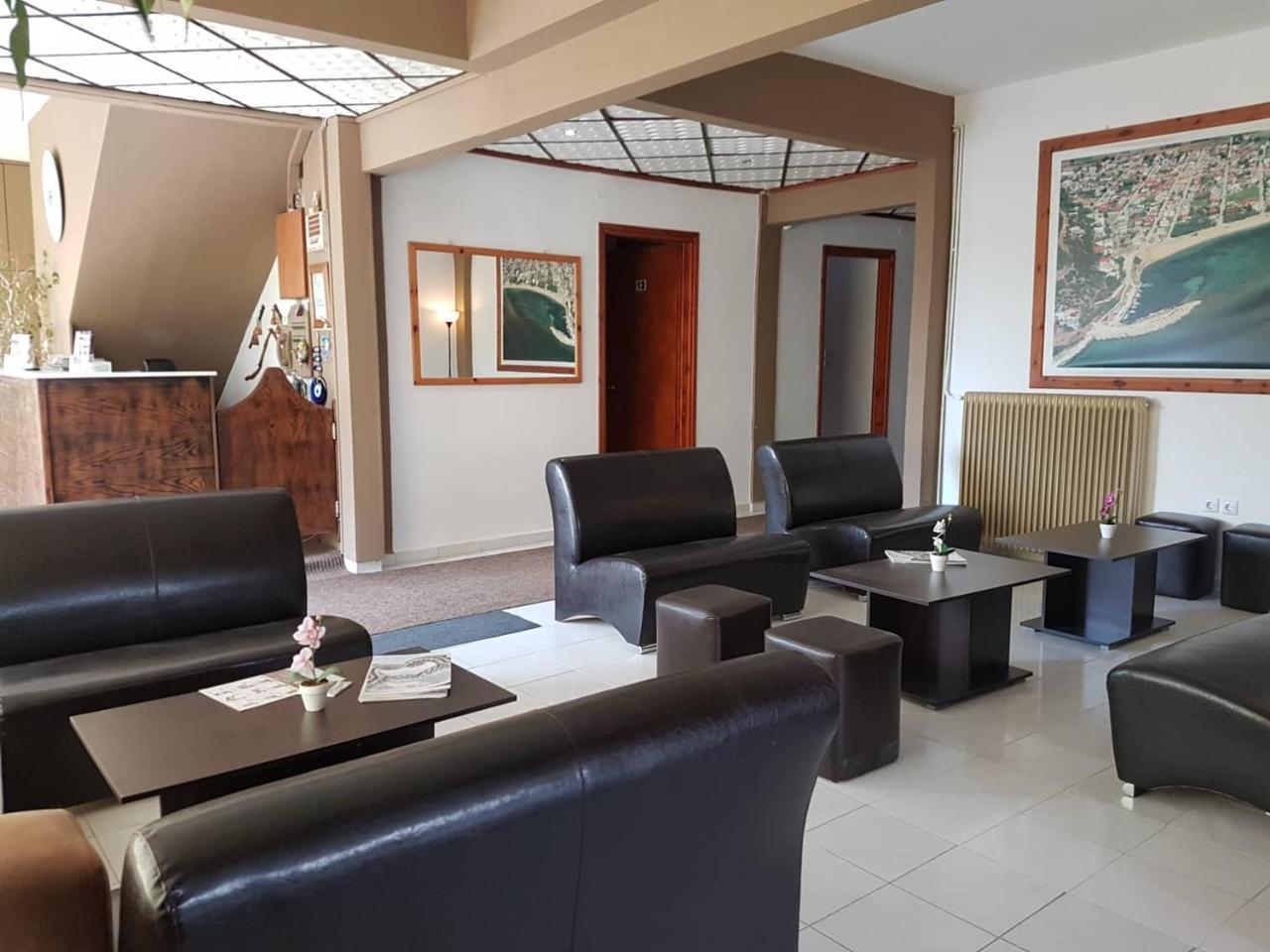 Hotel Paralia Nea Karvali Eksteriør bilde