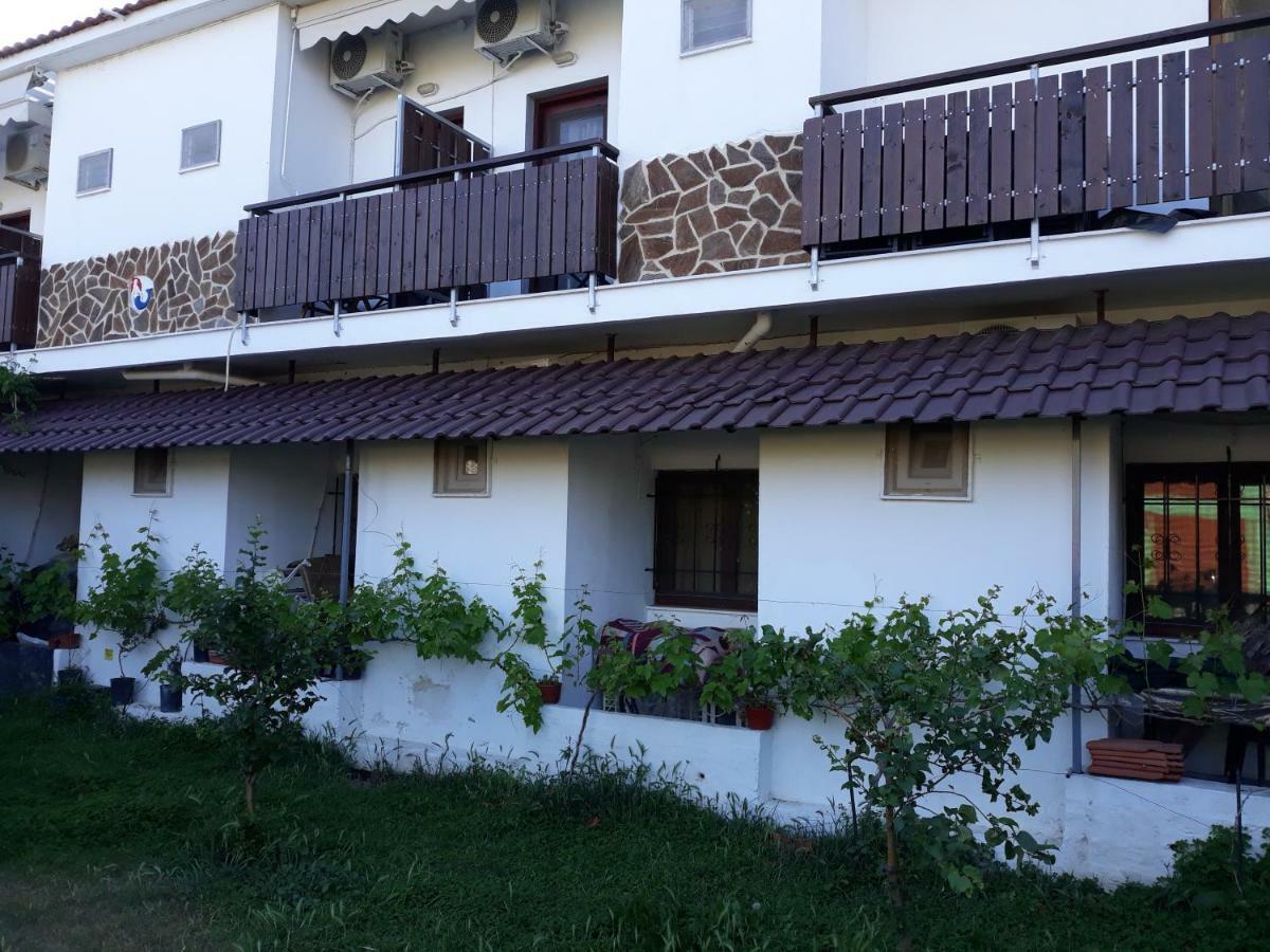 Hotel Paralia Nea Karvali Eksteriør bilde